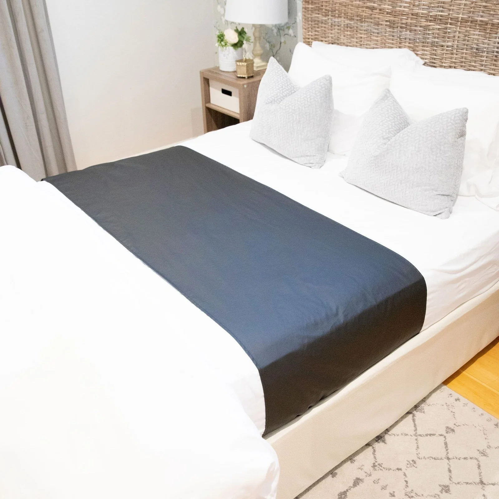 Earthing sleep mat product image